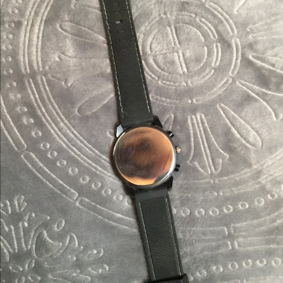 GT watch - Picture 4 of 5